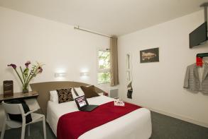 hotel-cerise-nancy-chambre-confort-double-RF (3).jpg